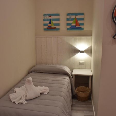 B&B Marina Blu Giardini Naxos Bagian luar foto