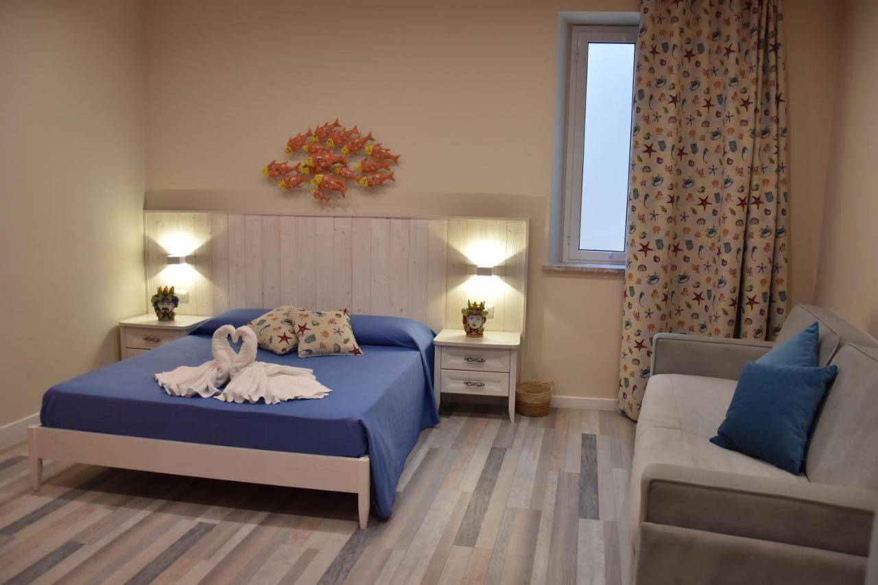B&B Marina Blu Giardini Naxos Bagian luar foto