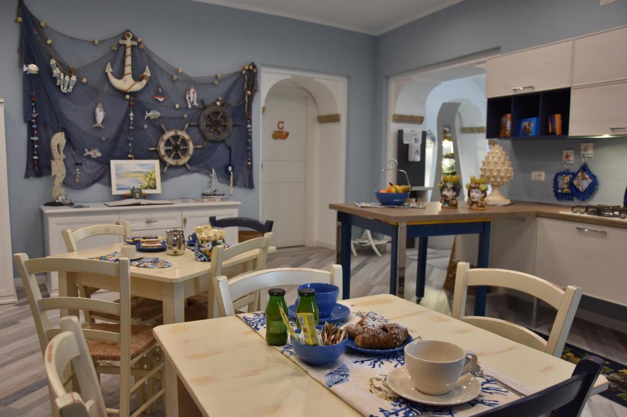 B&B Marina Blu Giardini Naxos Bagian luar foto